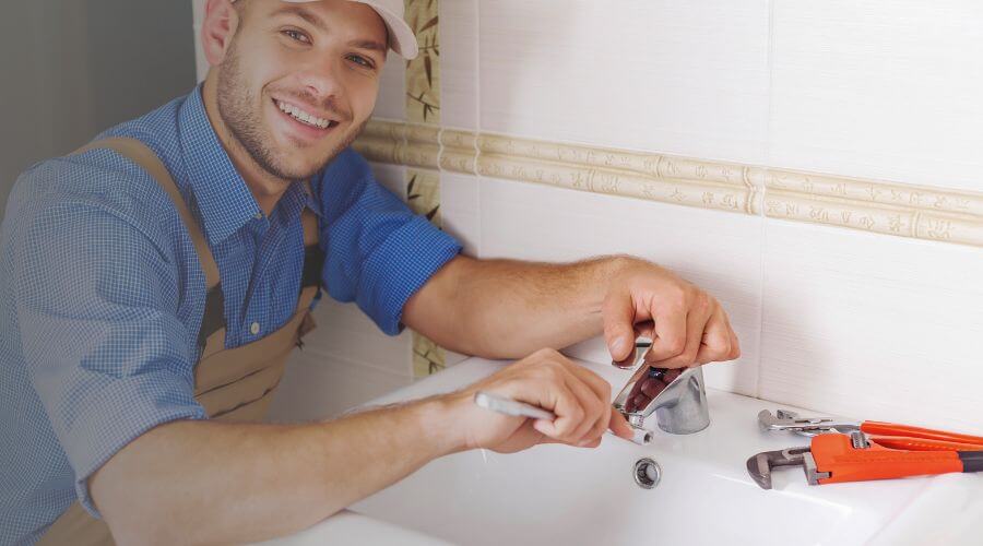 Kitchen Faucet Repair Service in Fackler, AL